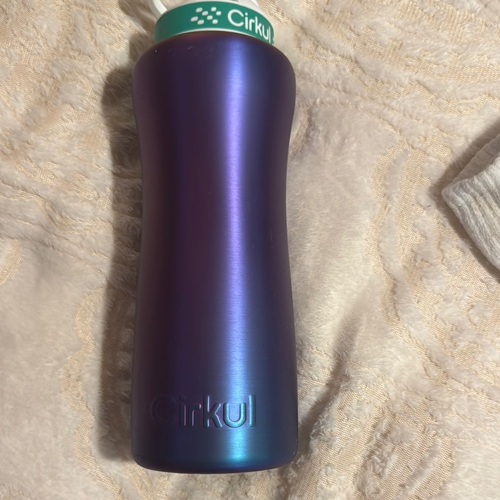 Cirkul Kids Metallic Purple Water Bottle